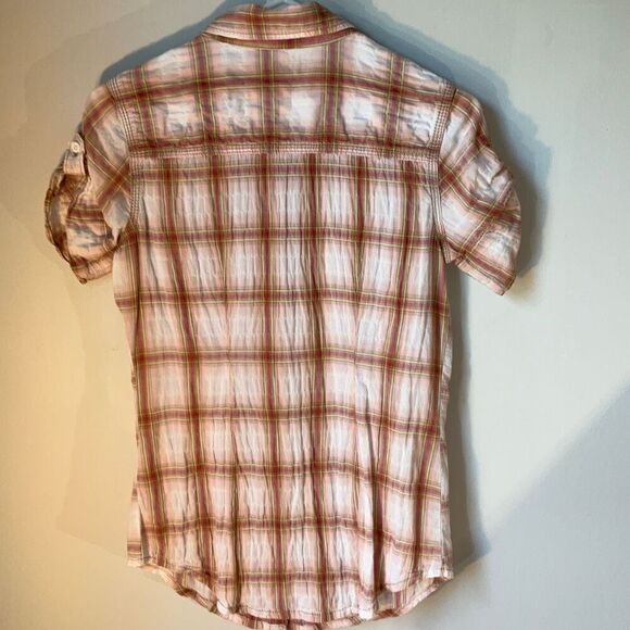 Carhartt Plaid Short Sleeve Button Up, XS. Pink/cream/khaki. Textured gorpcore - Picture 4 of 16